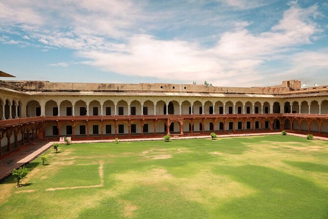 2 Days Agra Tour From Delhi with Fatehpur Sikri & bird Sanctuary - Why this two-day route works
