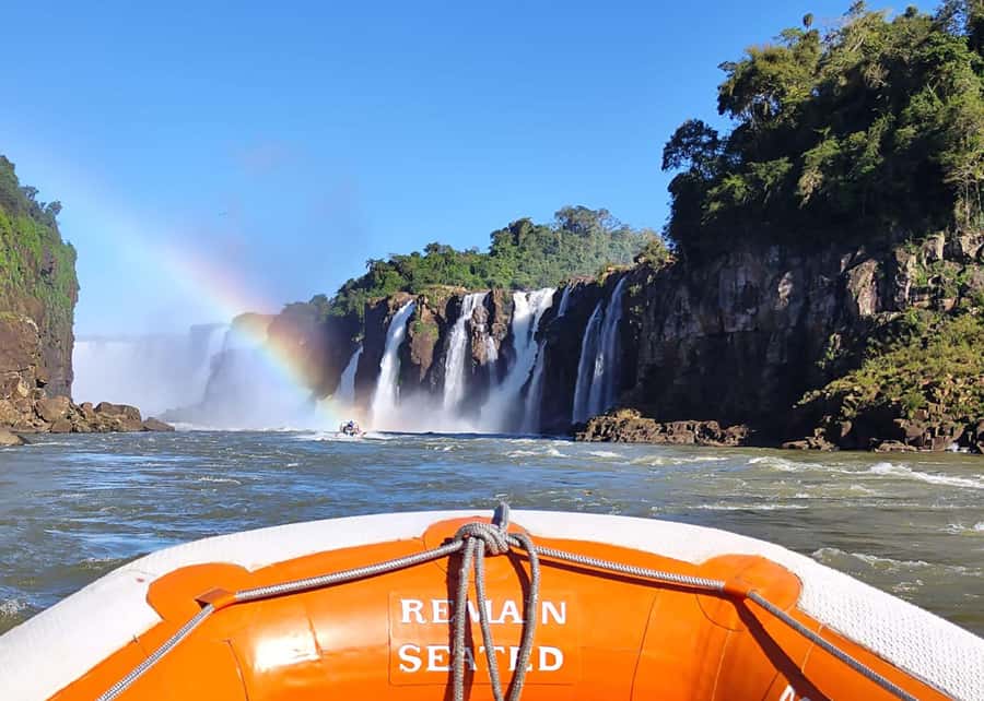 Adventure at Iguazu Falls: Safari, Bird Park, and Waterfalls - Guide support and the shared-tour tradeoff