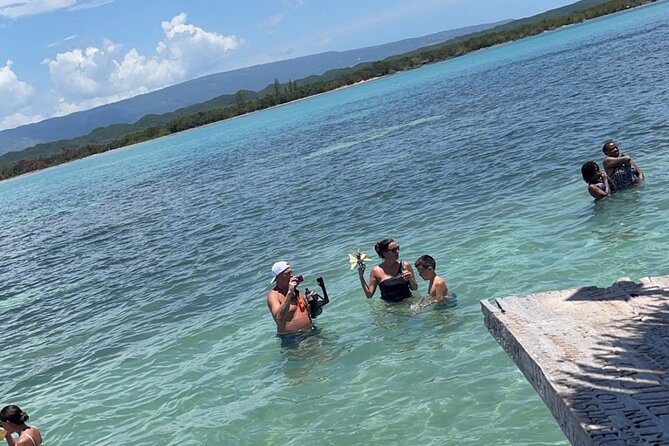 Appleton estate,YS Falls,Black River Safari,Pelican Bar(any 3of4) - Floyd’s Pelican Bar and the sunset finish