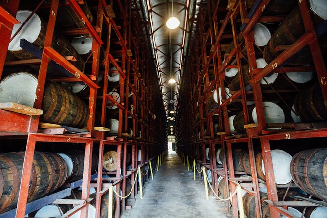 Appleton Rum Tour and Floyd’s Pelican Bar from Montego Bay Hotels and Villas - How the two stops work together