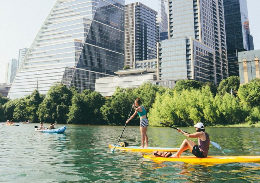 Austin: Lady Bird Lake Stand-Up Paddleboard Rental - Starting at Waller Creek Boathouse