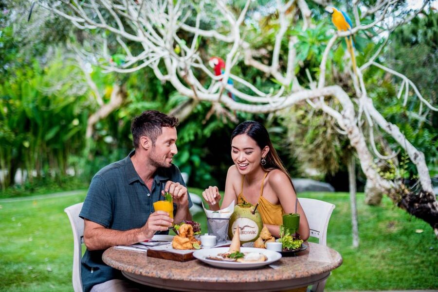 Bali Bird Park 1-Day Admission Ticket - Afternoon Feedings and a Second Chance at the Shows