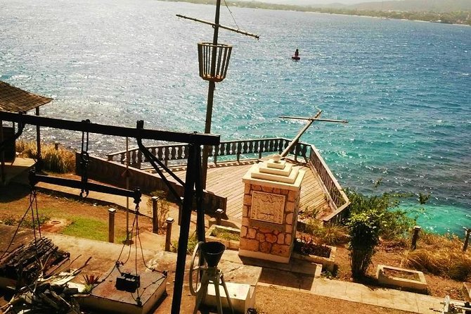 Bird Feeding Sanctuary, Montego Bay Highlights and Columbus Park Day Adventure - Why the private format matters