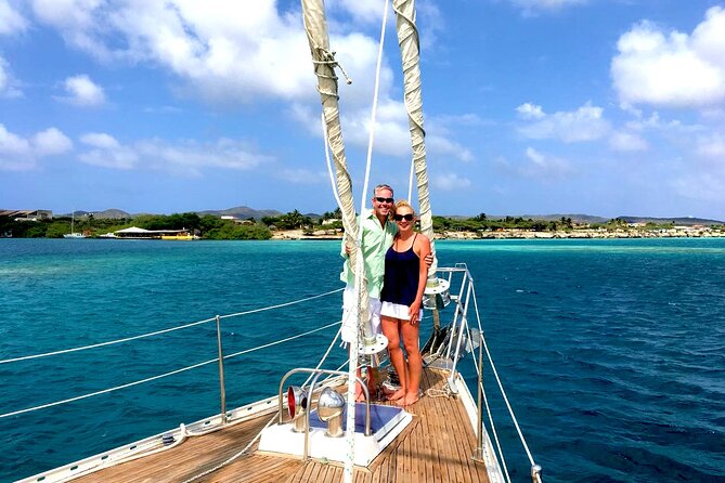 Blue Parrot Snorkel Sail with 4 course lunch or dinner in Aruba - A private sail instead of a standard group cruise