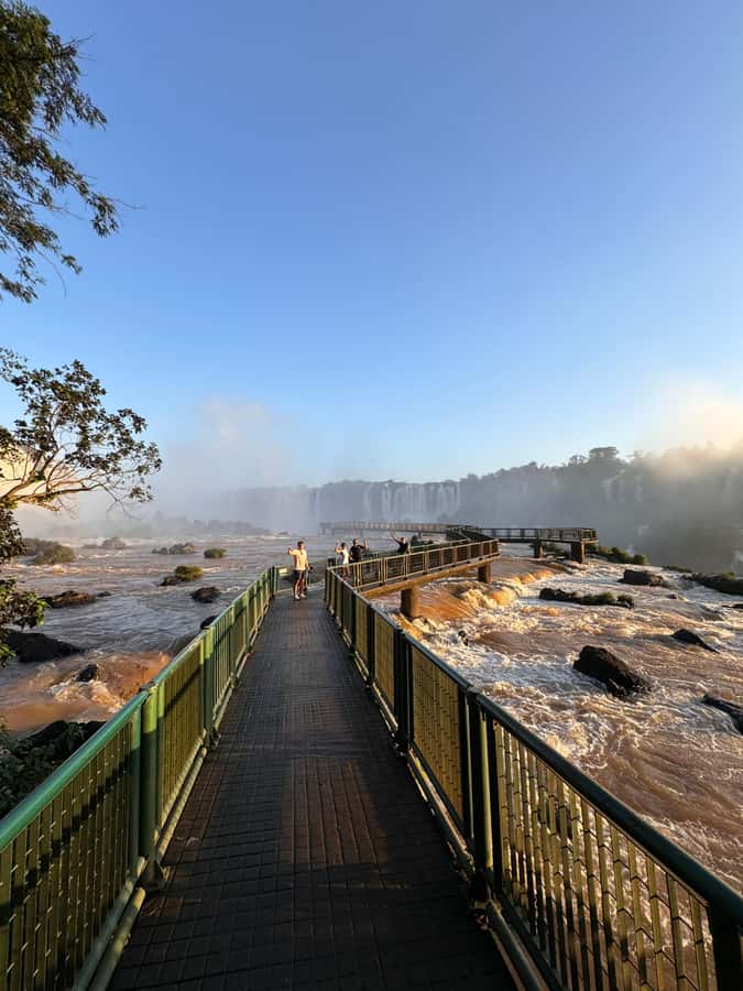 Brazilian Iguassu Falls,Bird park Boat Safari all tickets - Why this full-day combination works
