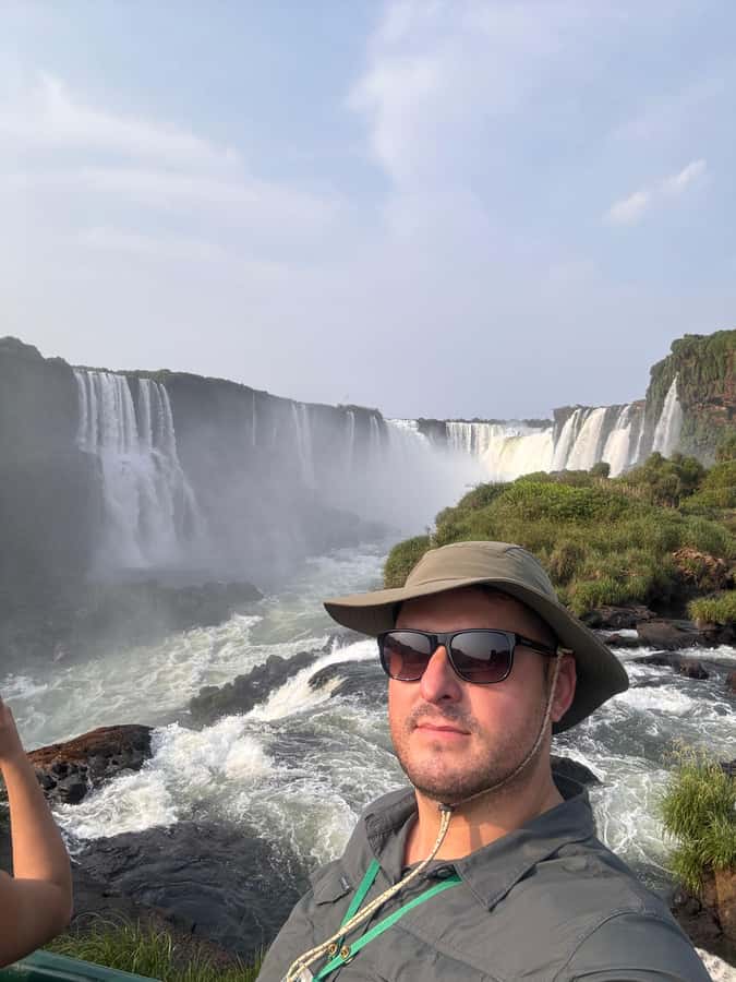 Brazilian Iguassu Falls,Bird park Boat Safari all tickets - Parque das Aves: a strong first stop