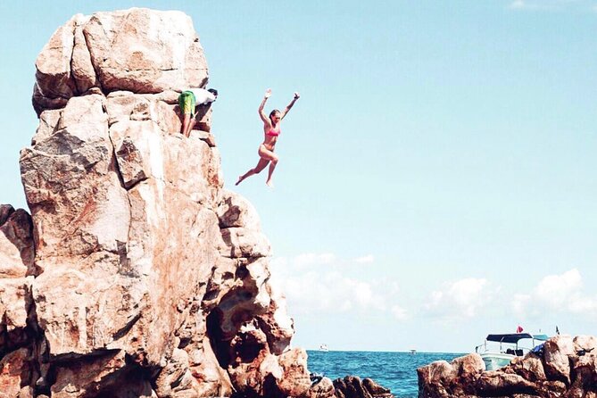 Cabo San Lucas Arch Boat Tour and Snorkeling at Pelican Rock - Meeting at the Swordfish landmark