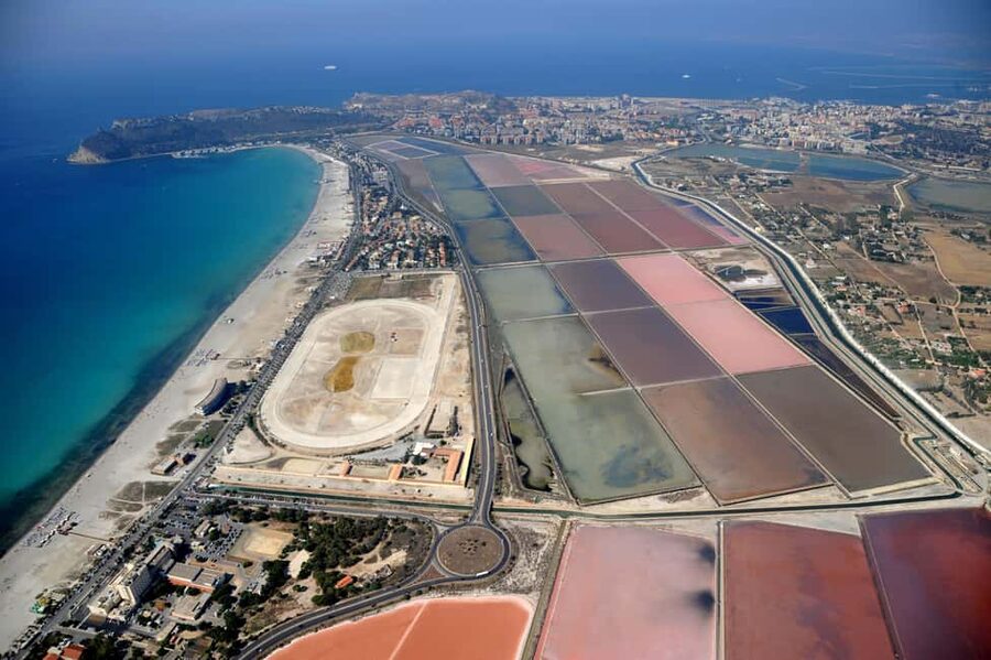 Cagliari: EcoSafari Flamingos Tour in Molentargius Park - Reaching the flamingo nesting area