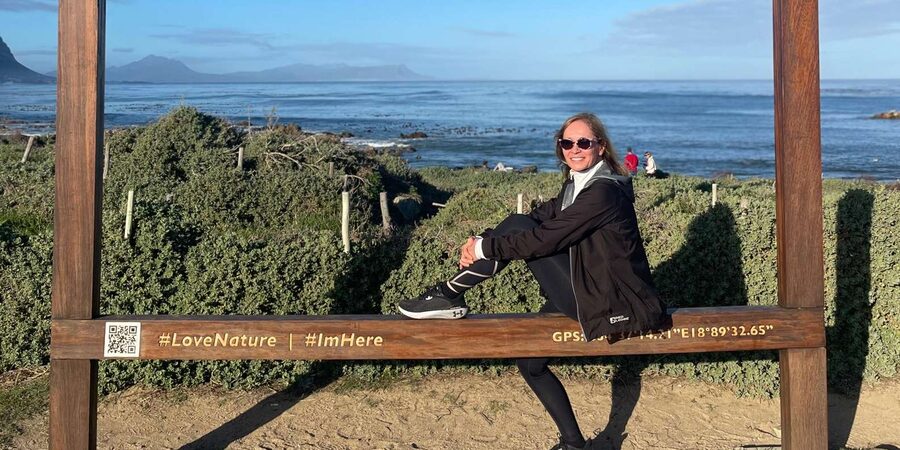 Cape Town: Cape Agulhas and Stony Point Penguin Tour - Struisbaai and L’Agulhas add a local pause