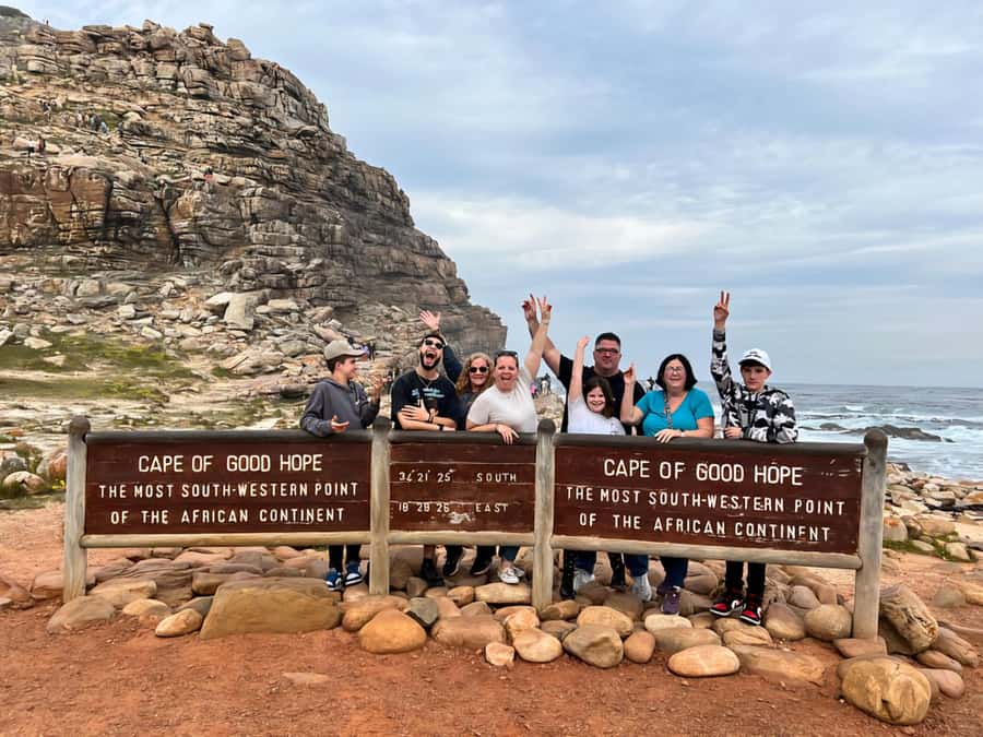 Cape Town: Cape of Good Hope and Penguins Full-Day Tour - Meeting the African penguins at Boulders Beach