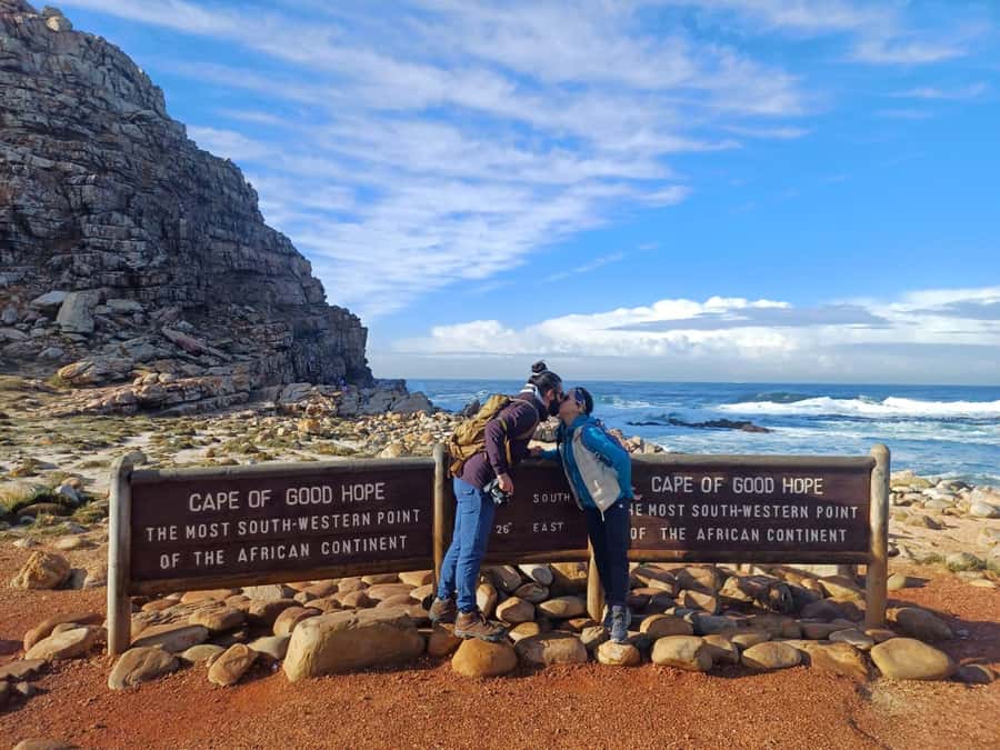 Cape Town: Penguins and Cape of Good Hope Sunset Tour - Boulders Beach and the African penguins