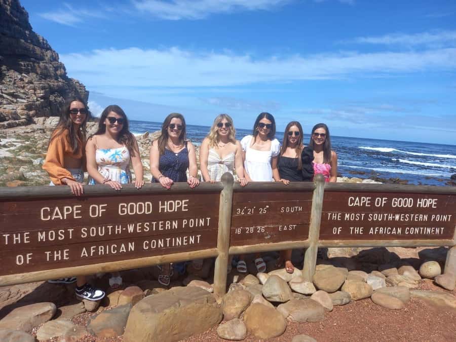 Cape Town: Penguins & Cape of Good Hope Half-Day Tour - Muizenberg and the beach huts