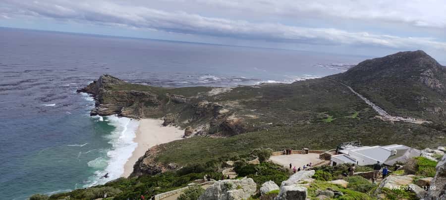 Cape Town: Table Mountain,Cape Point & Penguins Private Tour - An ostrich stop and the return through Muizenberg