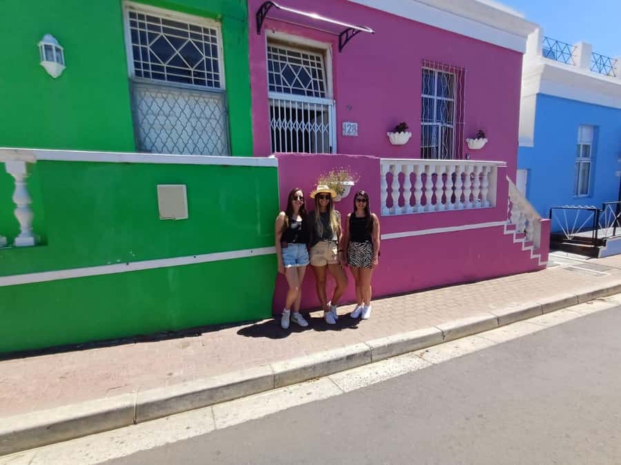 Cape Town Table Mountain Penguins & Cape Point All-inclusive - Simon’s Town lunch stop