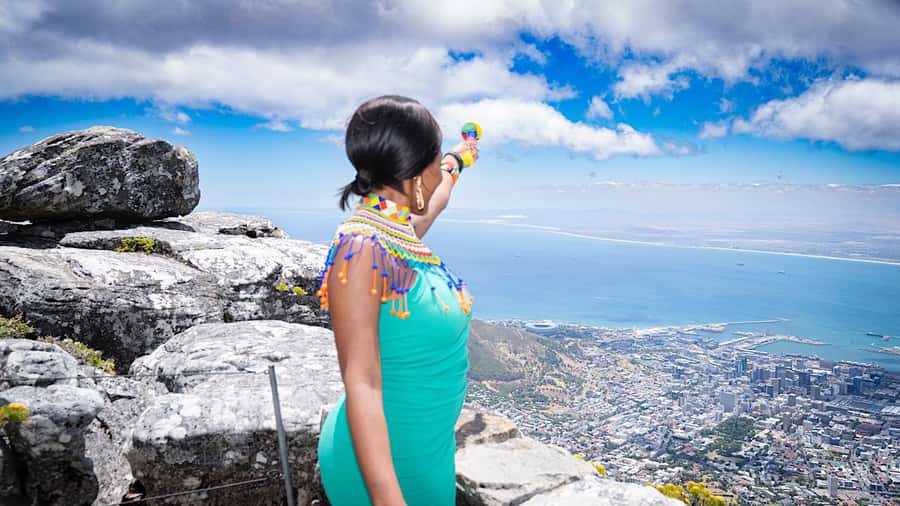 Cape Town: Table Mountain, Penguins & Cape Point Shared Tour - Bo-Kaap gives the morning some local character