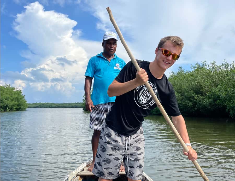Cartagena Fishing, Crabbing, Birdwatching Experience + Lunch - The guides make the difference