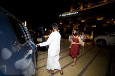 Dubai Hot Air Balloon Ride with Breakfast, Falconry & Camel Ride