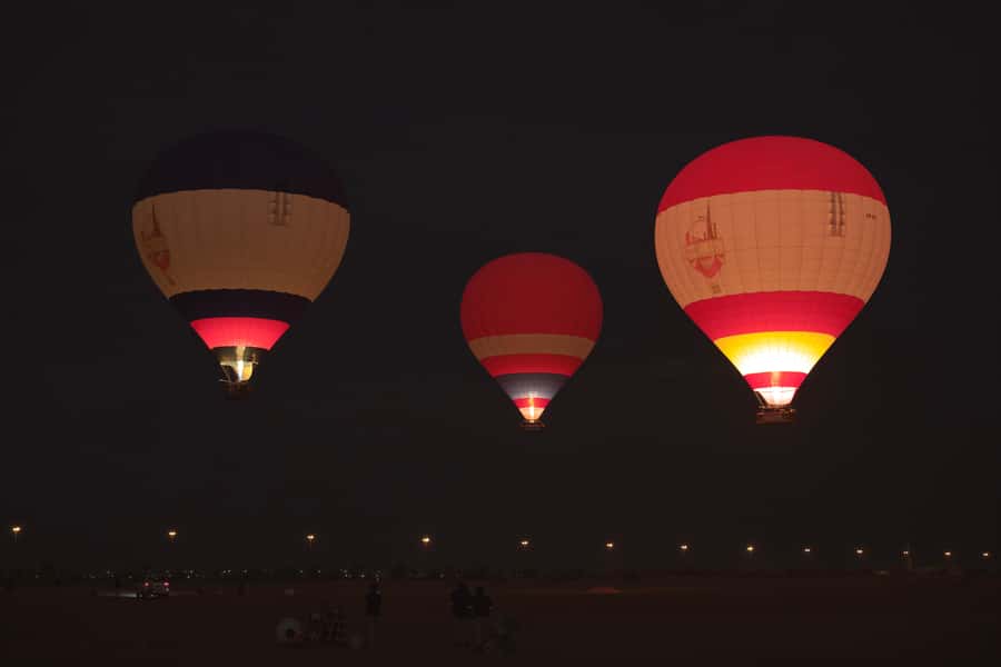 Dubai: Hot Air Balloon Ride with Camel Ride & Falcon Show - What the 45 to 60 minute flight feels like