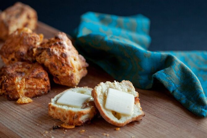 Early-Bird Tasting Tour of Pike Place Market - The market story behind the samples