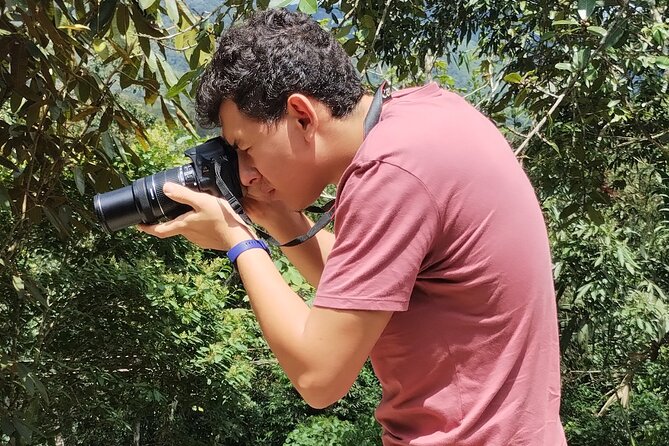 Easy Birdwatching in Cali Colombia (4 Hours) - What the bird sanctuary offers photographers