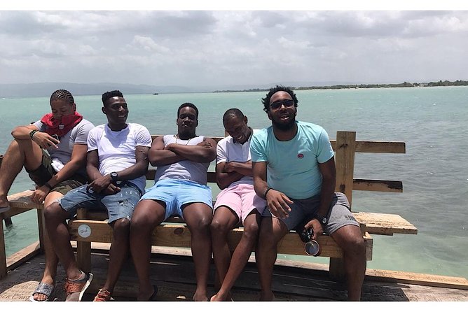 Floyd's Pelican Ocean Bar Private Tour with Transportation - Why the Private Format Matters