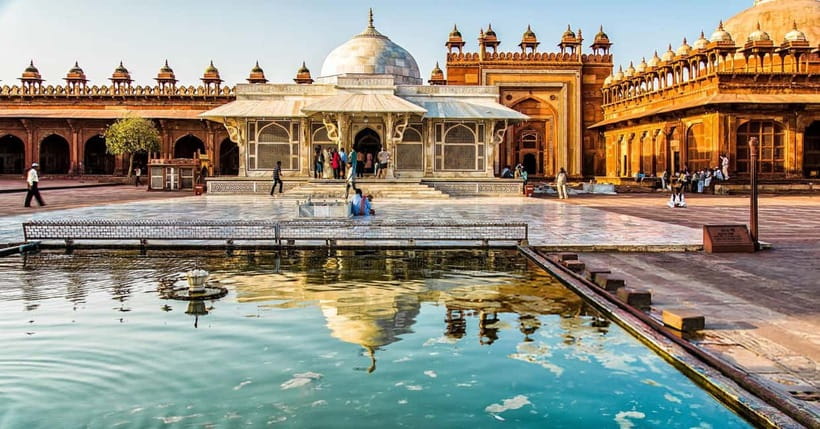 From Agra: Taj Mahal, Fatehpur Sikri & Bird Safari Tour - Fatehpur Sikri: red sandstone and a former Mughal capital