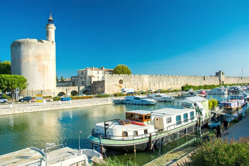 From Avignon: Camargue Tour with Bird Park Entry - Pont de Gau Bird Park and its flamingos