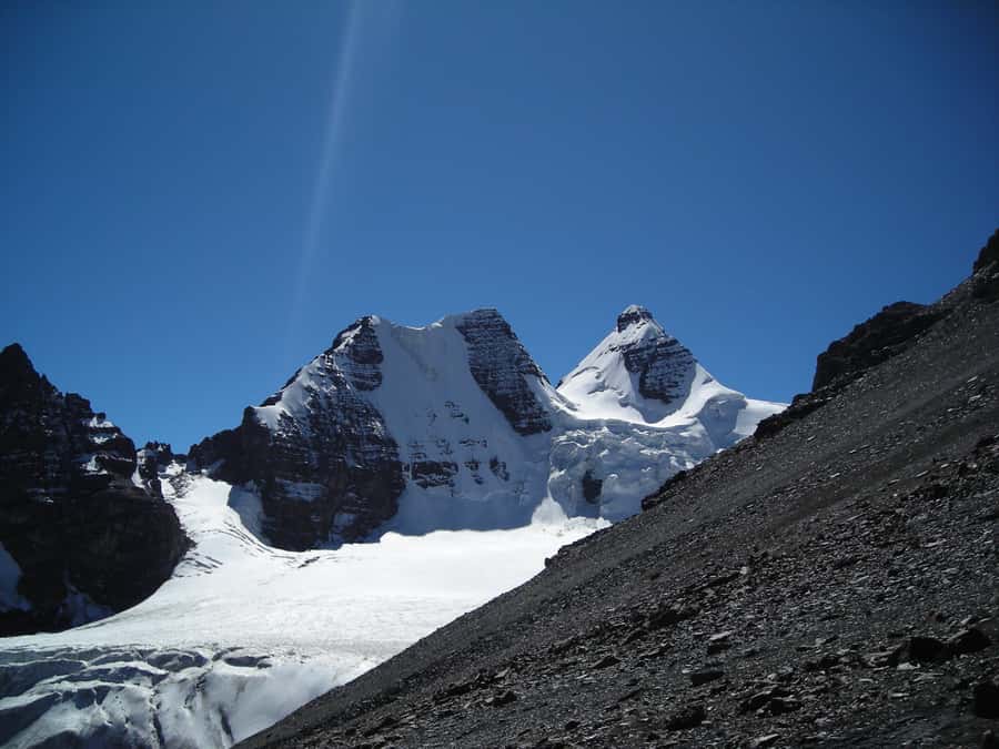 From La Paz: Condoriri Andes, Pico Austria Full Day Hiking - Two hours across the Altiplano by private 4x4