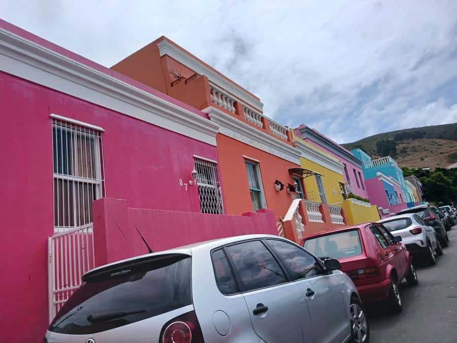 Full Day - Cape Point and Penguins Plus Table Mountain - Bo-Kaap begins the day with color and context