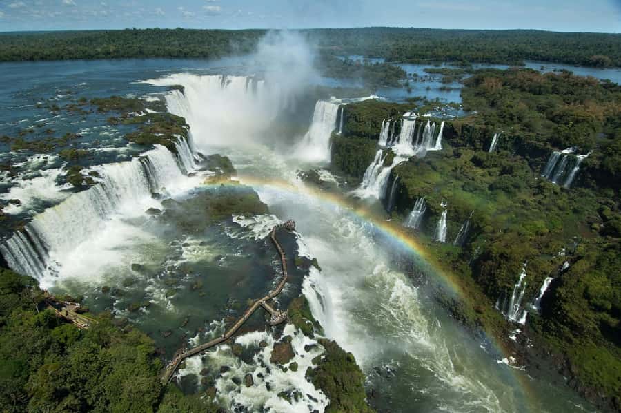 Guided Tour: Brazilian Falls and Bird Park - Following the Brazilian Falls Circuit