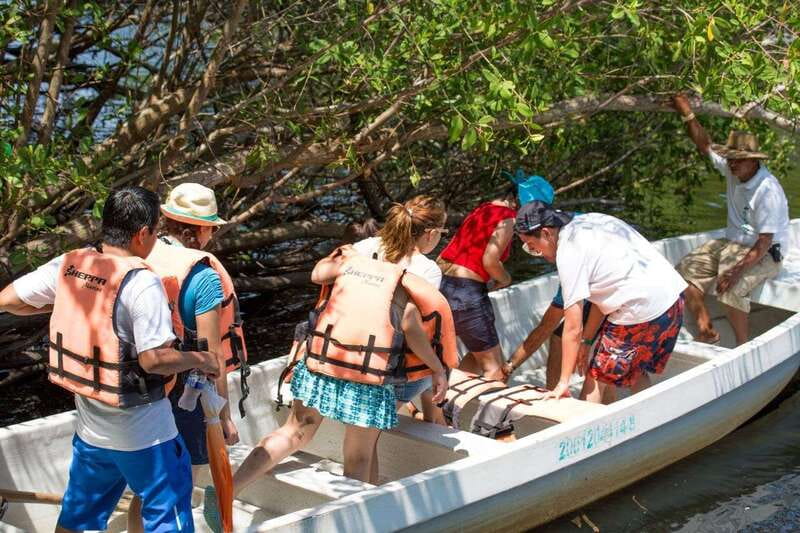 Huatulco: Ecotour with Crocodiles & migrating birds - Zipolite gives you about 30 minutes by the open sea