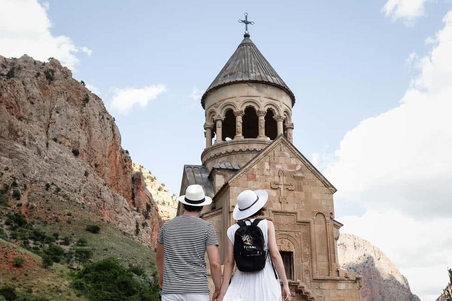 Khor Virap, Noravank and Birds' Cave Trip with Wine Tasting - Why this southern Armenia day trip works
