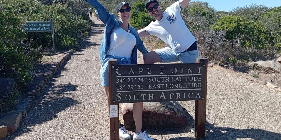 Kirstenbosch Garden, Bo-Kaap-Penguins & Cape Peninsula Tour - Meeting the penguins at Boulders Beach