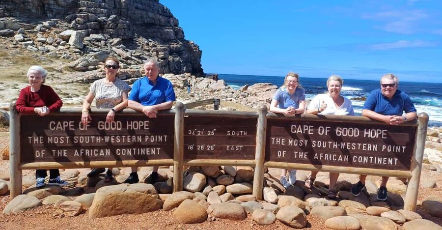 Kirstenbosch Garden, Bo-Kaap-Penguins & Cape Peninsula Tour - Cape Town’s center and the colorful Bo-Kaap