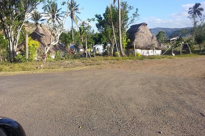 Kula Eco Bird Park ,Momi Gun Site And Market Tour Ex Marriott and Denarau resort - What to bring for a comfortable day