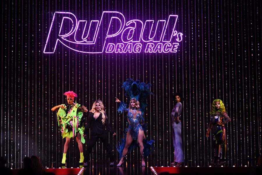 Las Vegas: RuPaul's Drag Race LIVE! at the Flamingo - Entering the Flamingo Showroom