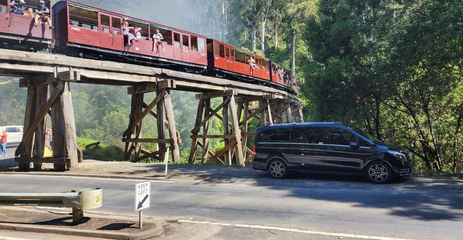 Melbourne to Puffing Billy and Yarra Valley Private Tour - Lunch is flexible, not included