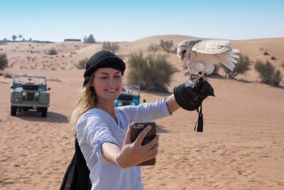 Morning Falconry & Nature Desert Safari with Transfers from Dubai