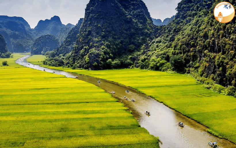 NINH BINH DAY TRIP: HOA LU,MUA CAVES &THUNG NHAM BIRD VALLEY - Mua Cave and the 500-step climb