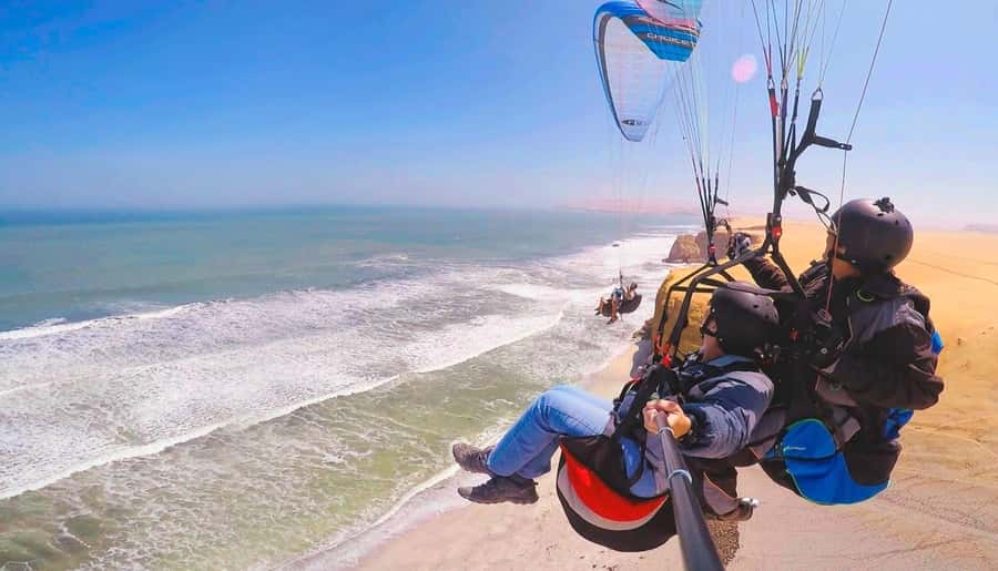 Paracas : Paragliding - Fly Like a Bird - Cerro Maldito, Playa Supay, or La Catedral