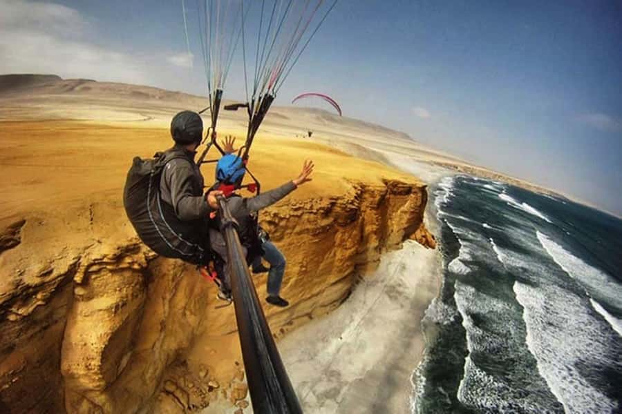 Paracas : Paragliding - Fly Like a Bird - Why early morning matters