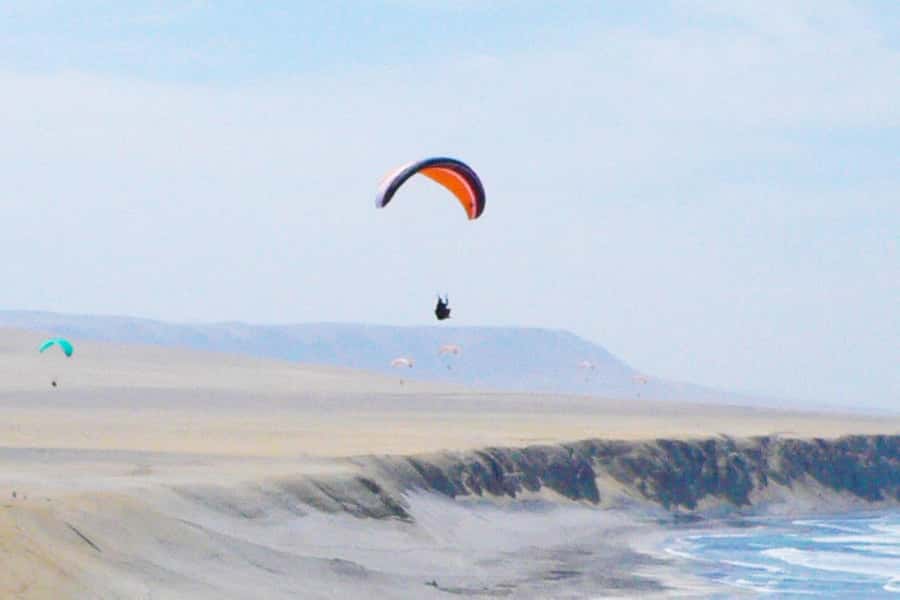 Paracas : Paragliding - Fly Like a Bird - Leaving Paracas for the reserve