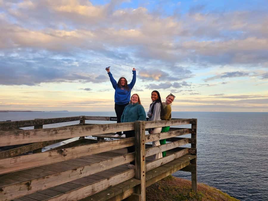 Phillip Island: Golden Hour Penguin Express Tour - A compact coach with personal service