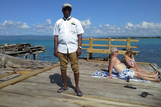 Private Appleton Estate Rum and Pelican Bar Tour from Montego Bay - A 10-minute boat ride to Pelican Bar