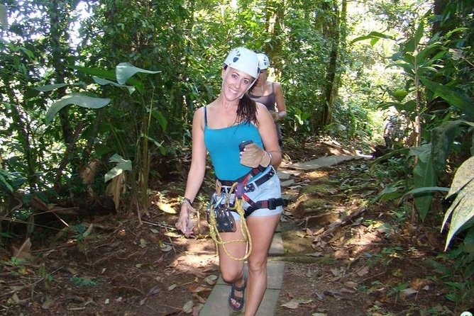 Private Full-Day Mindo Cloud Forest,Butterfly Farm, Chocolate Tour bird watching - Mariposas de Mindo, close views of butterflies