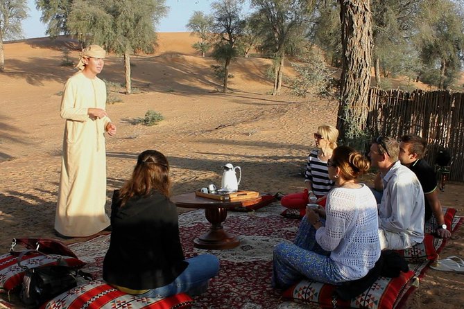 Small-Group Tour: Falcon 2—Dubai Falconry Safari - Searching for Arabian oryx in the Dubai Desert Conservation Reserve