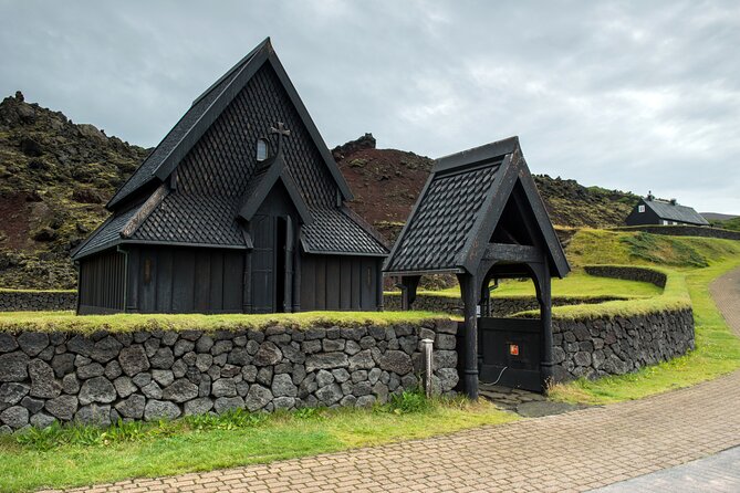 Vestmannaeyjar, Puffins & Volcanoes Small Group Day Tour - Halldórsskora and the shape of Elephant Rock